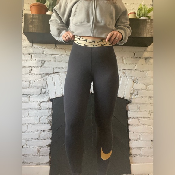 Nike Black and Gold Leggings - Picture 3 of 5